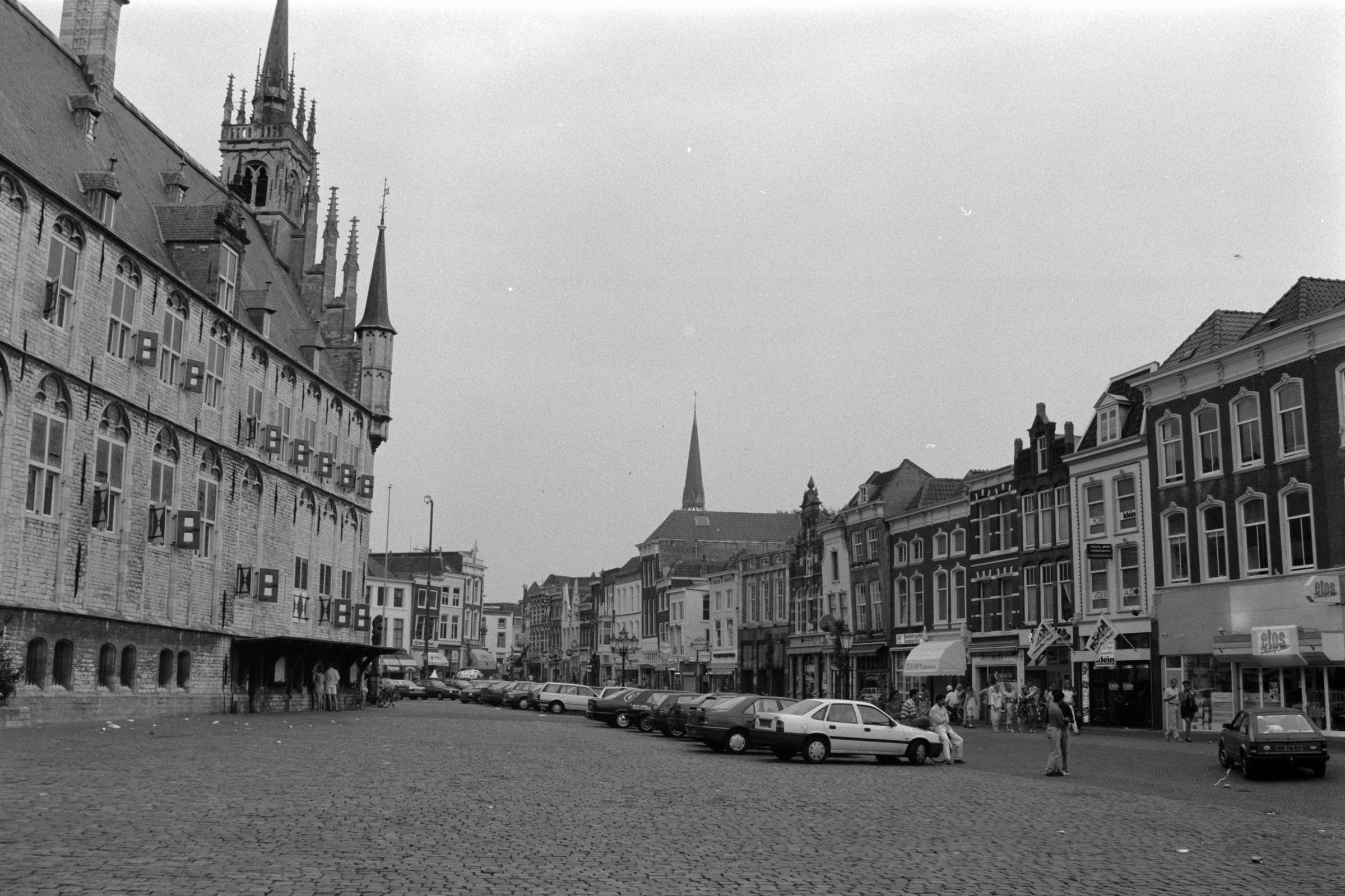 AHP F1992 06 001 sc250507 img19 NLP